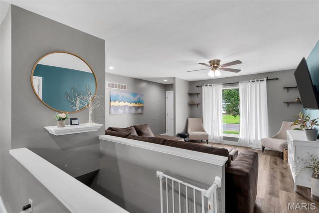 3256 Janton Lane, St Charles, MO 63301