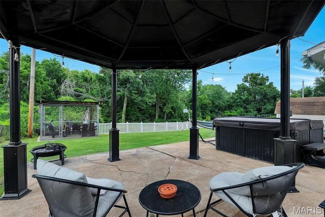 3256 Janton Lane, St Charles, MO 63301