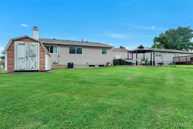 3256 Janton Lane, St Charles, MO 63301