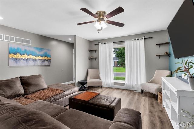 3256 Janton Lane, St Charles, MO 63301