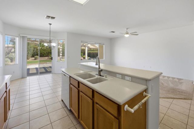 78208 Silverleaf Court, Palm Desert, CA 92211