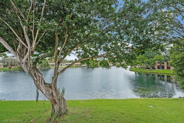 1851 NW 96th Ter 6K, Pembroke Pines, FL 33024