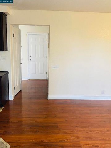 1729 Alum Rock Ct, Modesto, CA 95358