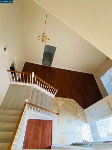 1729 Alum Rock Ct, Modesto, CA 95358