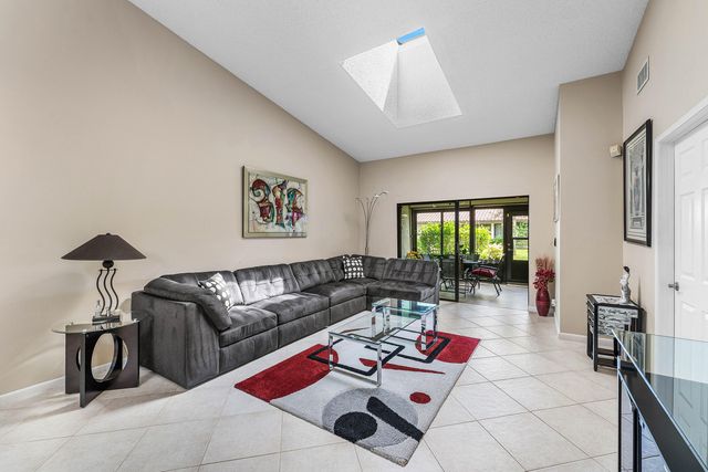 6375 KINGS GATE Circle, Delray Beach, FL 33484