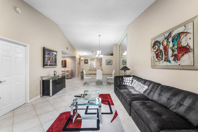 6375 KINGS GATE Circle, Delray Beach, FL 33484