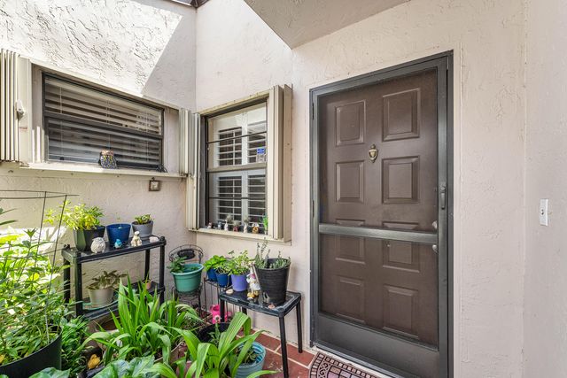 6375 KINGS GATE Circle, Delray Beach, FL 33484