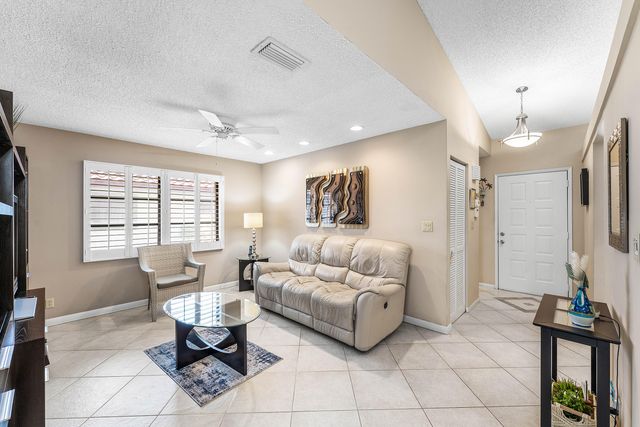 6375 KINGS GATE Circle, Delray Beach, FL 33484