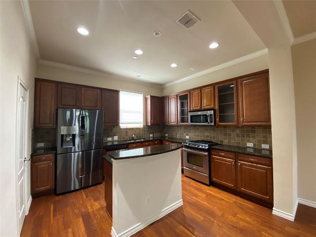 15831 Breedlove Place 118, Addison, TX 75001