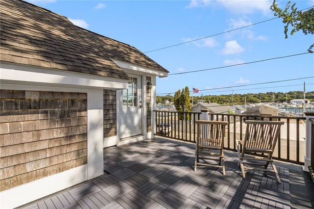 27 Seminole Street, Warwick, RI 02889