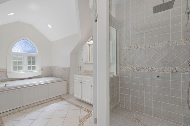 27 Seminole Street, Warwick, RI 02889