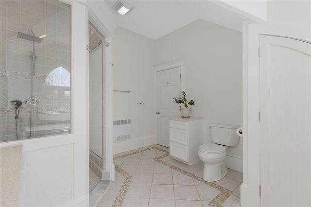 27 Seminole Street, Warwick, RI 02889