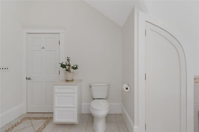 27 Seminole Street, Warwick, RI 02889
