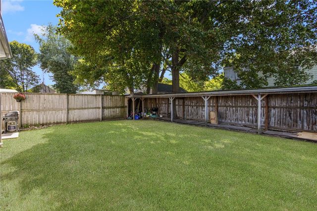 27 Seminole Street, Warwick, RI 02889