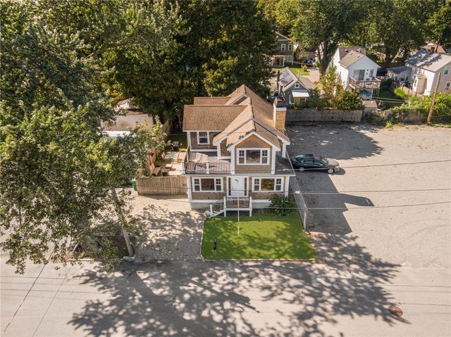27 Seminole Street, Warwick, RI 02889