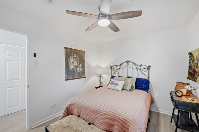 1118 Kiowa Drive W, Gainesville, TX 76240