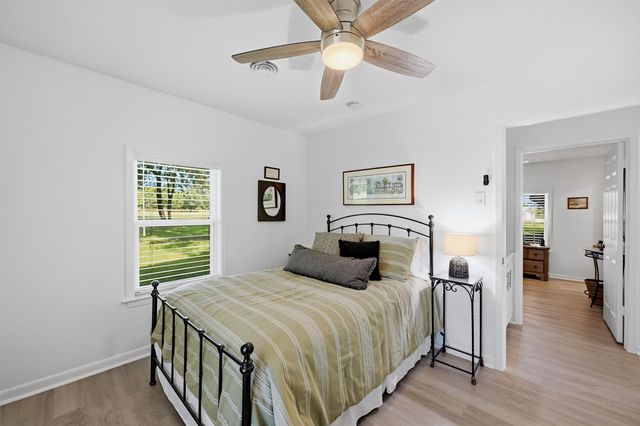 1118 Kiowa Drive W, Gainesville, TX 76240