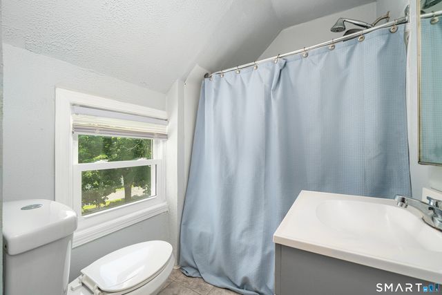 77 Commonwealth Avenue, New Britain, CT 06053