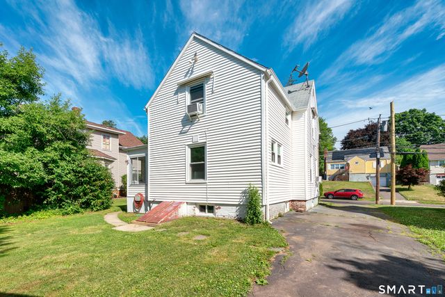 77 Commonwealth Avenue, New Britain, CT 06053