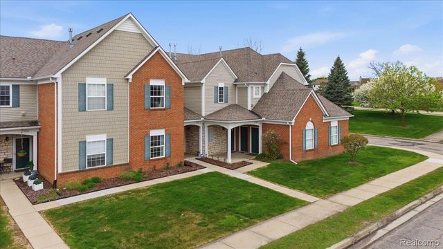 1980 Monarch Drive 23, Shelby Charter Township, MI 48316