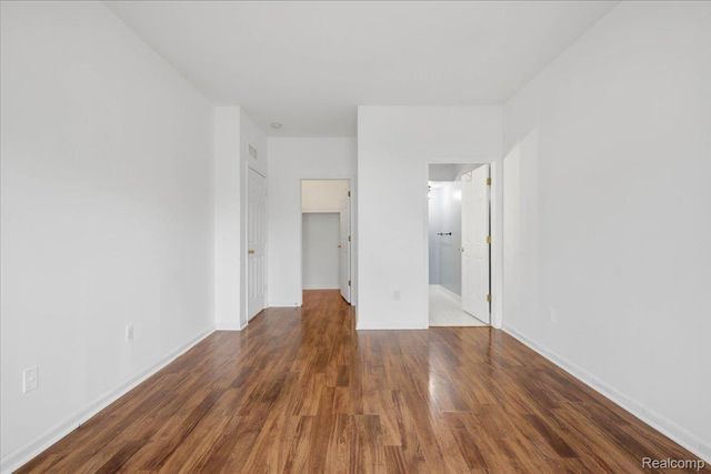 1980 Monarch Drive 23, Shelby Charter Township, MI 48316