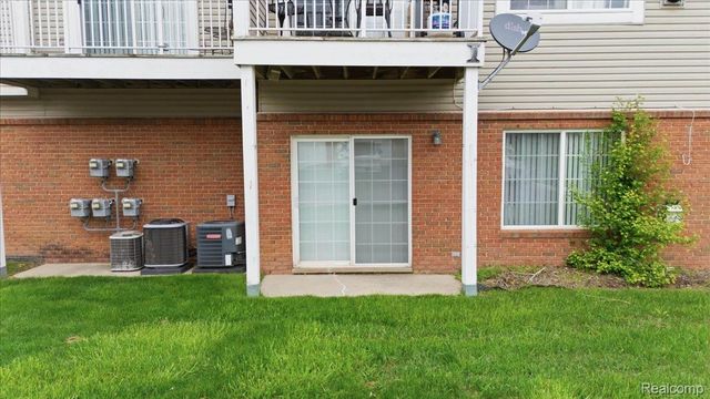 1980 Monarch Drive 23, Shelby Charter Township, MI 48316