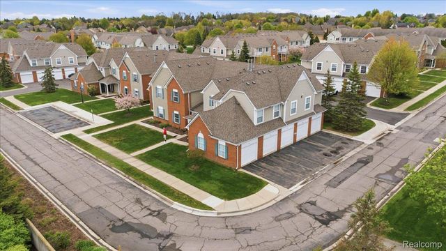 1980 Monarch Drive 23, Shelby Charter Township, MI 48316