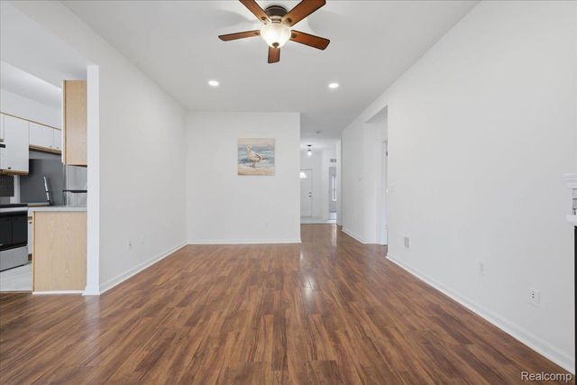 1980 Monarch Drive 23, Shelby Charter Township, MI 48316