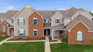 1980 Monarch Drive 23, Shelby Charter Township, MI 48316