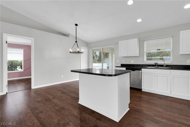 6121 Hutton CT, Fort Myers, FL 33905