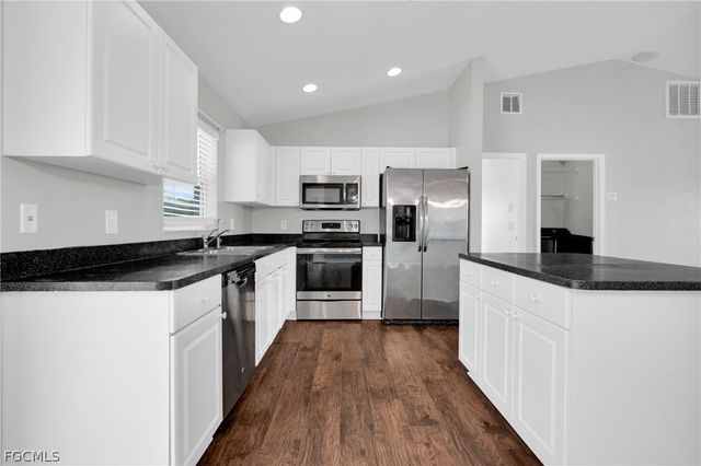 6121 Hutton CT, Fort Myers, FL 33905