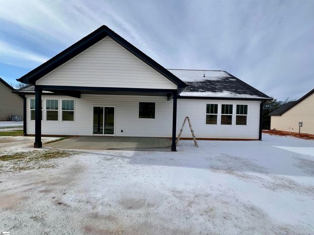 515 Bill Lattimore Road, Chesnee, SC 29323