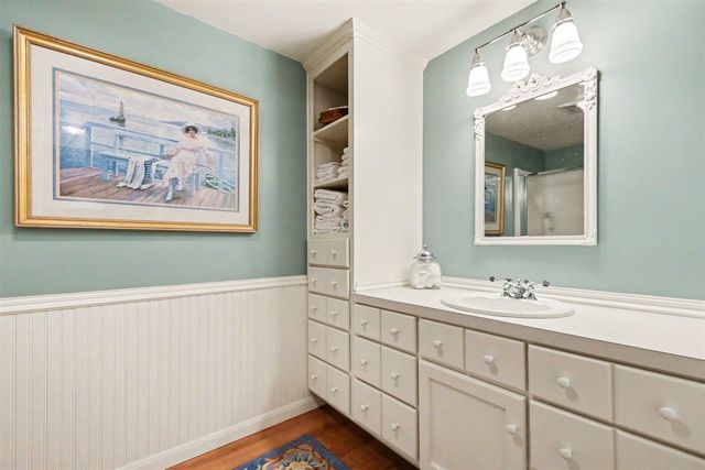 2162 Pinewood Street, Jenison, MI 49428