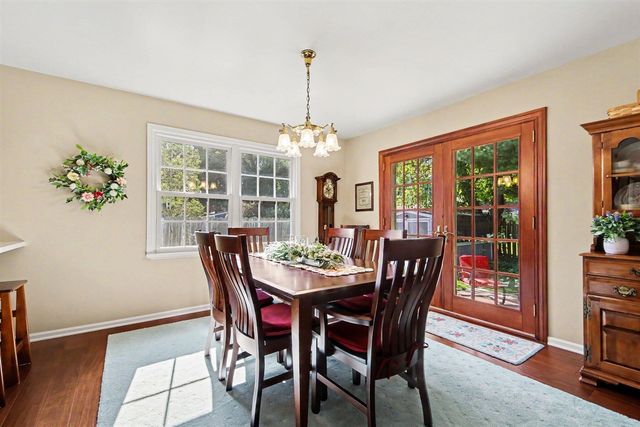2162 Pinewood Street, Jenison, MI 49428