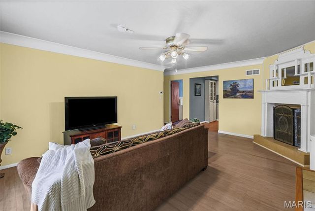 17 Westgate Drive, Pontoon Beach, IL 62040