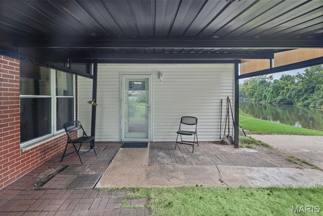 17 Westgate Drive, Pontoon Beach, IL 62040