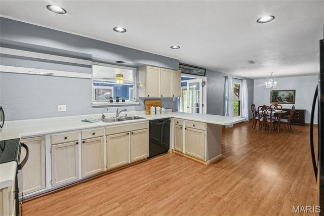 17 Westgate Drive, Pontoon Beach, IL 62040