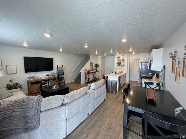 961 E JACK DR, Saratoga Springs, UT 84045