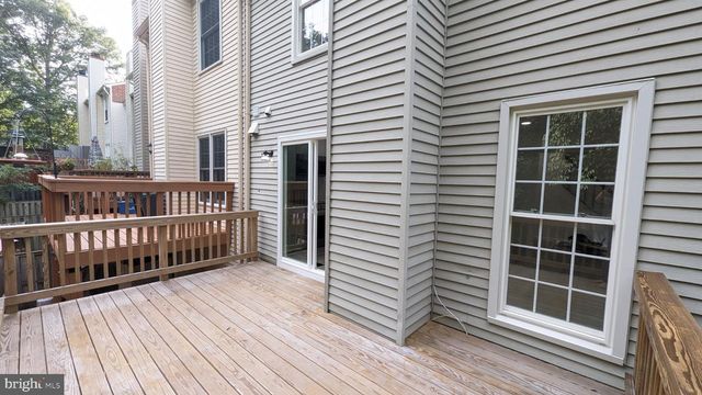 3015 BROMLEY CT, Woodbridge, VA 22192