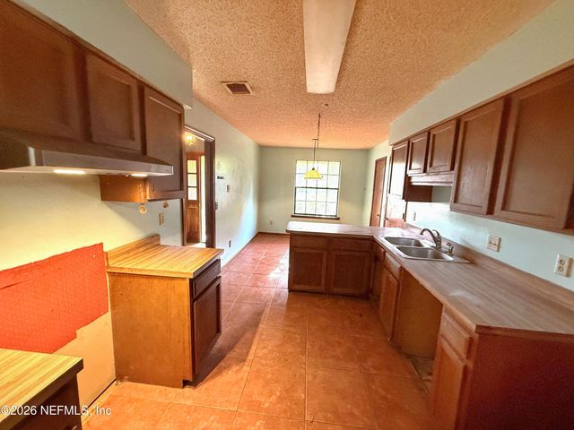 12311 AUTUMNBROOK Trail W, Jacksonville, FL 32258