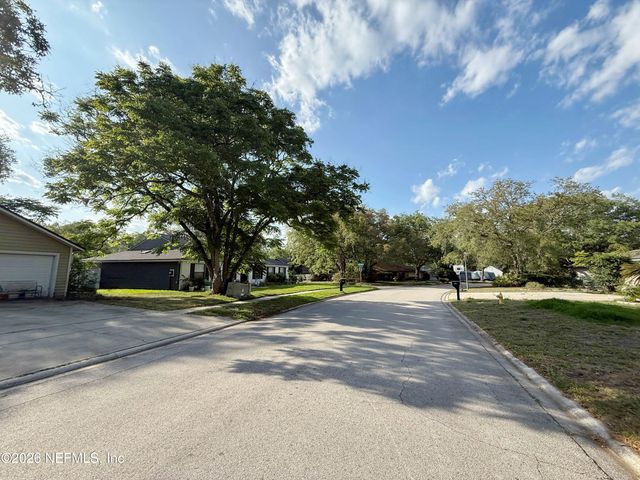 12311 AUTUMNBROOK Trail W, Jacksonville, FL 32258