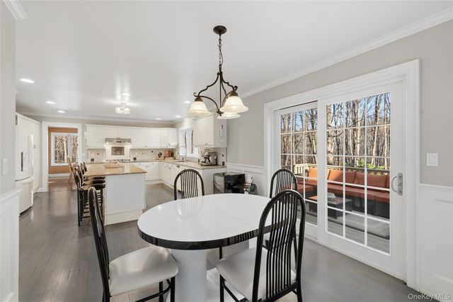 1400 Chatham Lane, Yorktown Heights, NY 10598