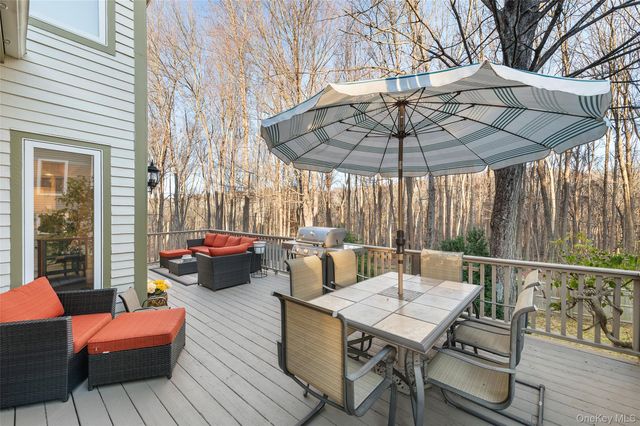 1400 Chatham Lane, Yorktown Heights, NY 10598