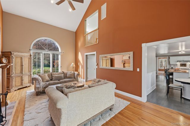 1400 Chatham Lane, Yorktown Heights, NY 10598