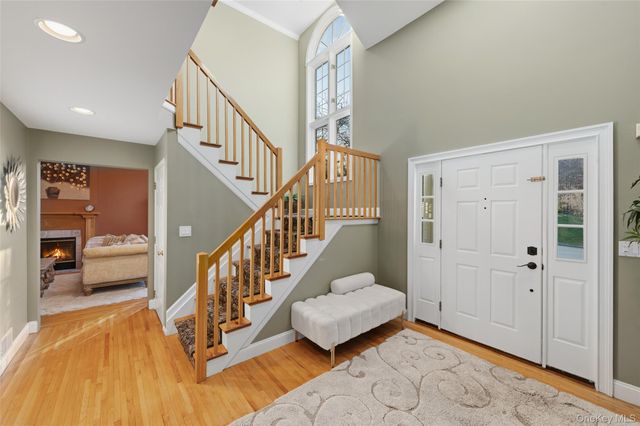 1400 Chatham Lane, Yorktown Heights, NY 10598