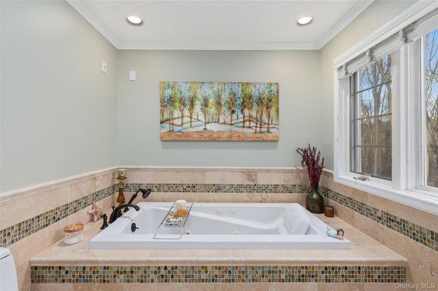 1400 Chatham Lane, Yorktown Heights, NY 10598