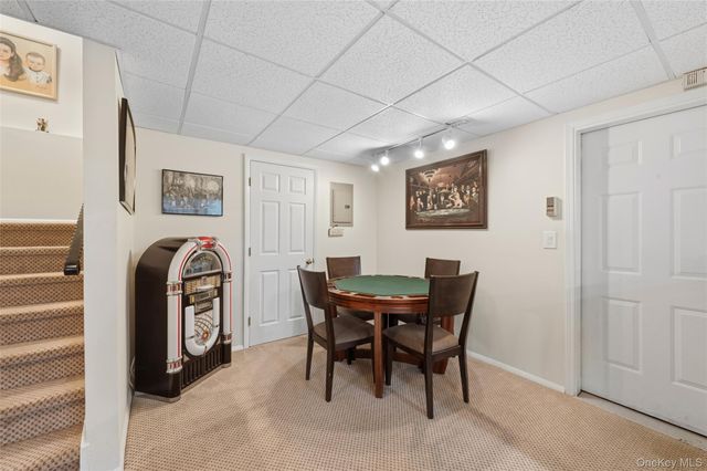 1400 Chatham Lane, Yorktown Heights, NY 10598