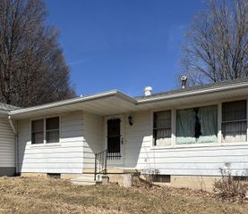 310 Volga Street, Fayette, IA 52142