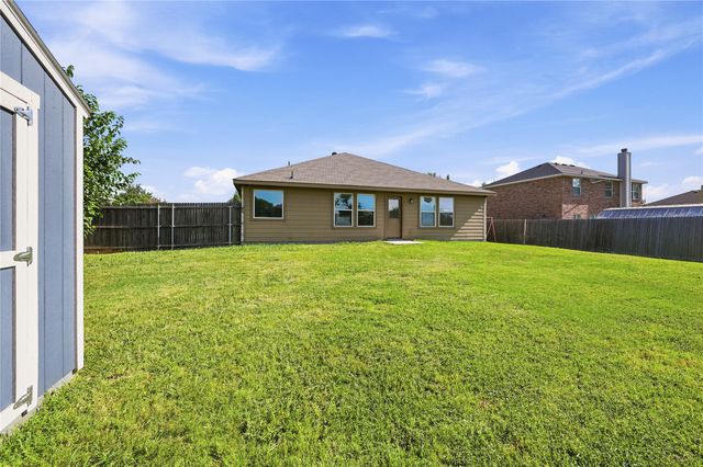 1558 Nottingham Drive, Lancaster, TX 75134