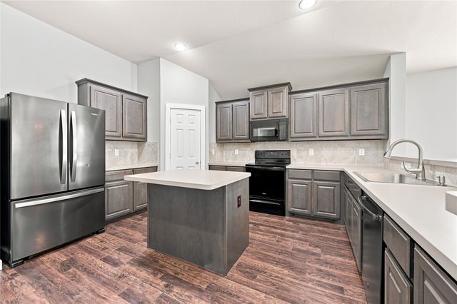 1558 Nottingham Drive, Lancaster, TX 75134